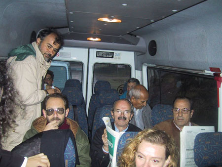 100-0041_IMG